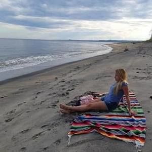 Meet your Posher, Cynthia